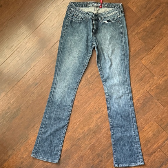 Guess Jeans - Picture 1 of 5